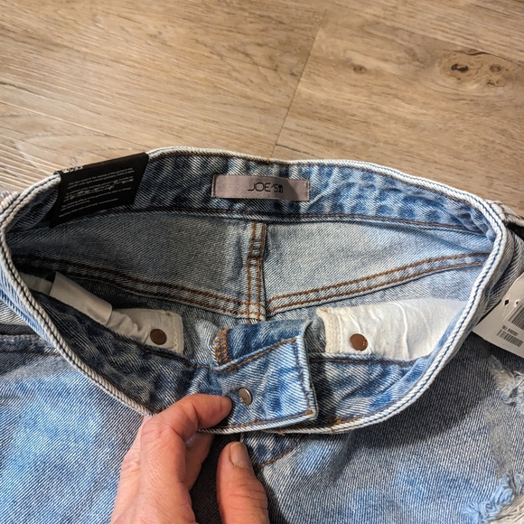 NWTs Joe's Niki boyfriend jeans, super soft, heavy denim 25 - Picture 7 of 8